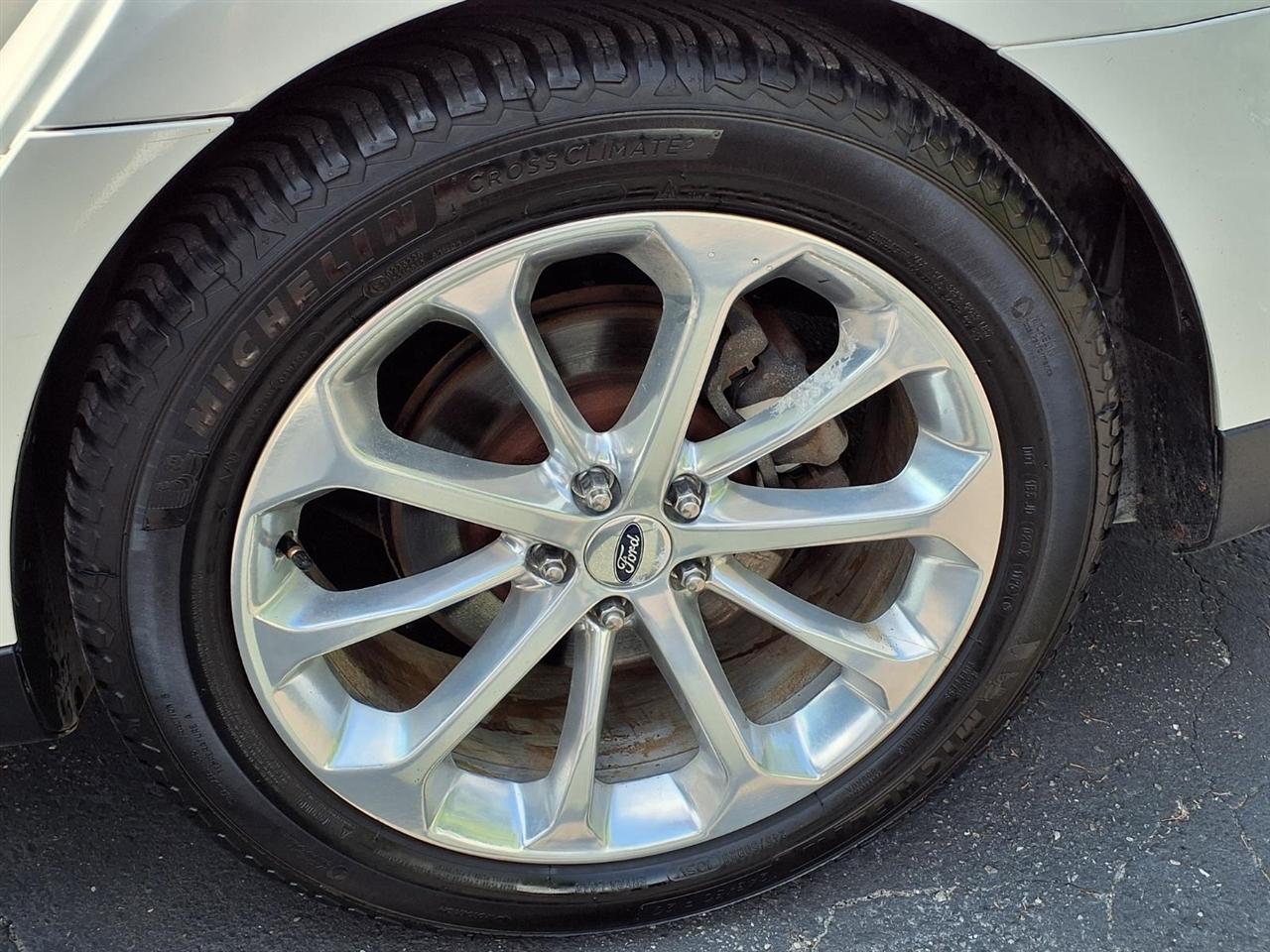 Ford Taurus Limited AWD 2018