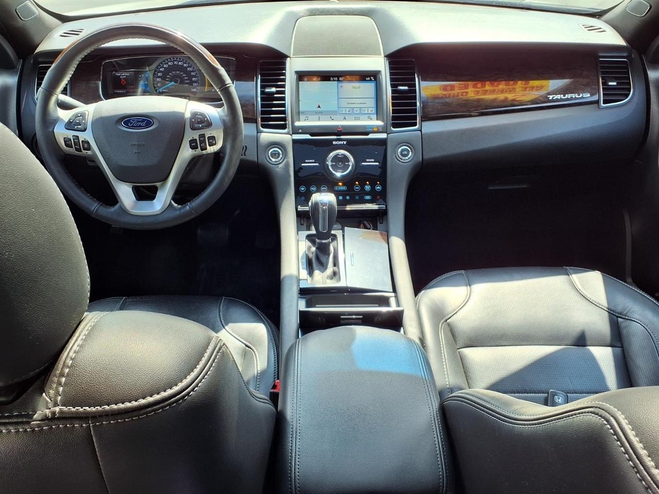 Ford Taurus Limited AWD 2018
