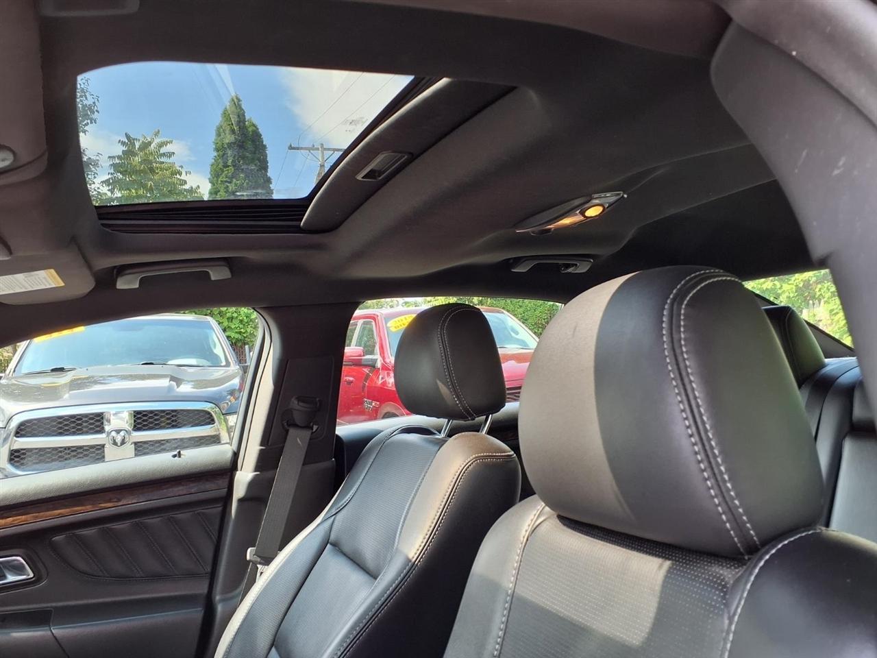 Ford Taurus Limited AWD 2018