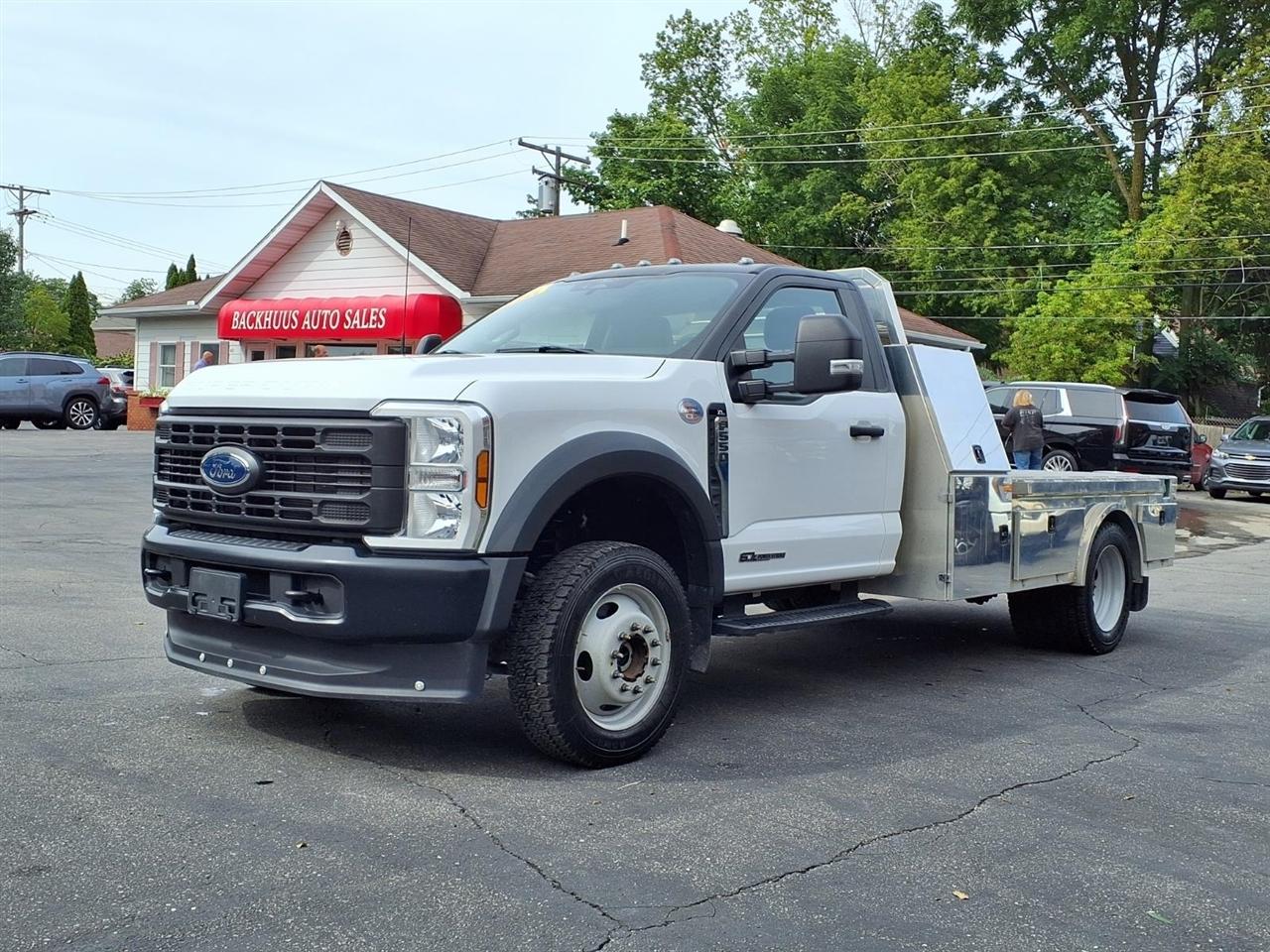 Ford Super Duty F-550 DRW XLT 4WD Reg Cab 145" WB 60" CA 2024