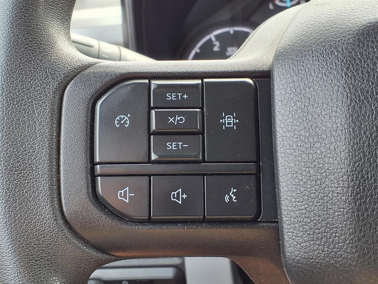 Ford Super Duty F-550 DRW XLT 4WD Reg Cab 145" WB 60" CA 2024