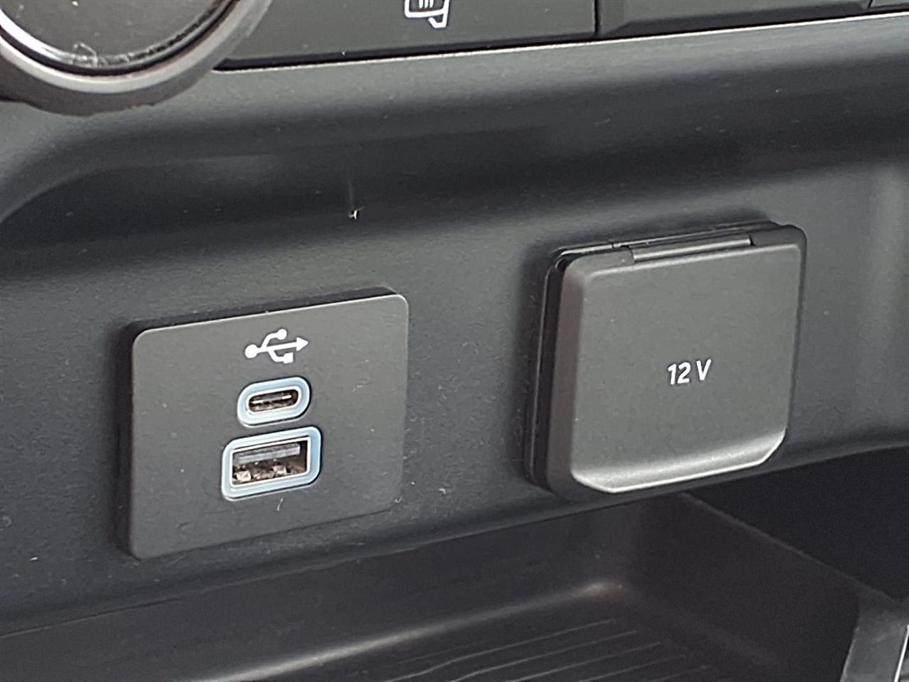 Ford Super Duty F-550 DRW XLT 4WD Reg Cab 145" WB 60" CA 2024