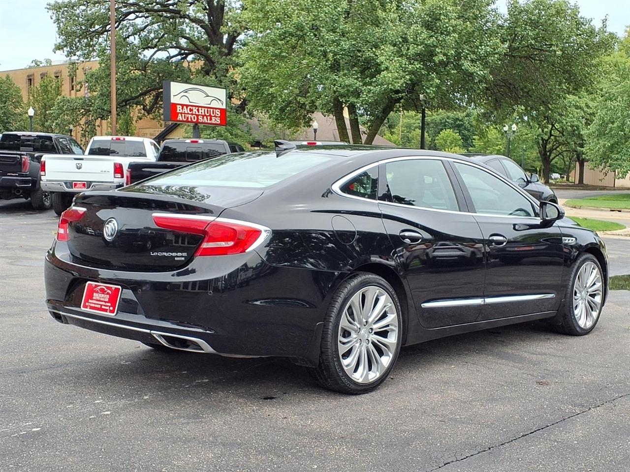 Buick LaCrosse 4dr Sdn Premium AWD *Ltd Avail* 2019