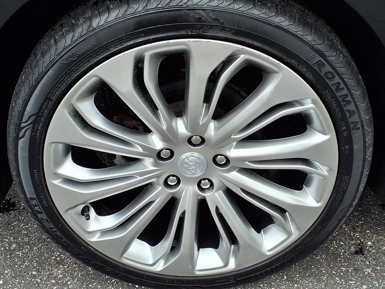Buick LaCrosse 4dr Sdn Premium AWD *Ltd Avail* 2019