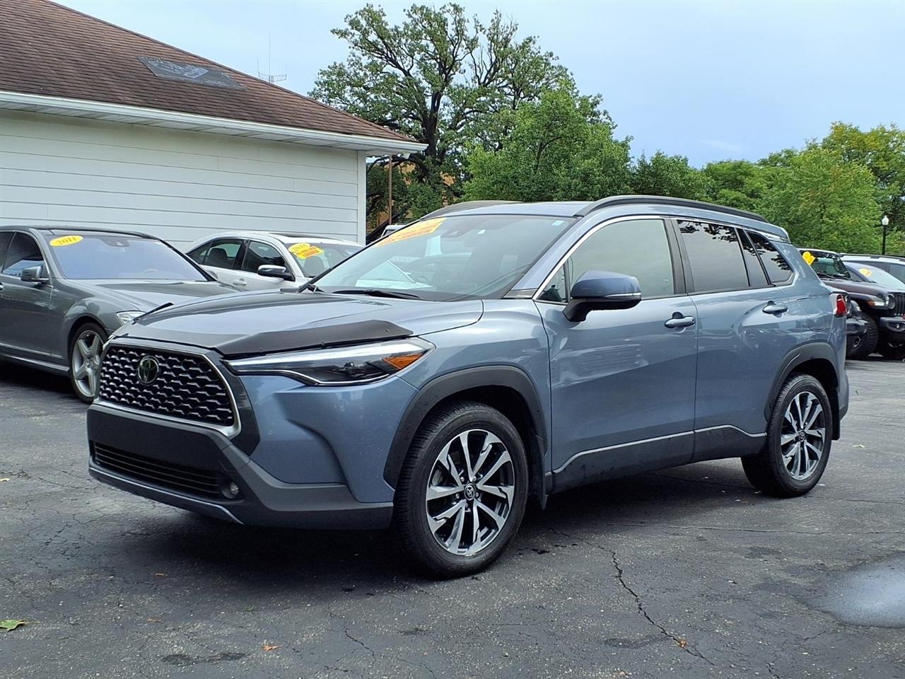 Toyota Corolla Cross XLE 4WD (Natl) 2022