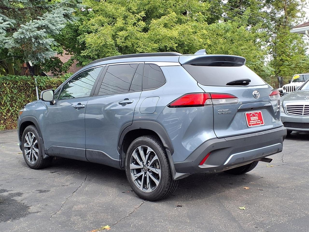 Toyota Corolla Cross XLE 4WD (Natl) 2022