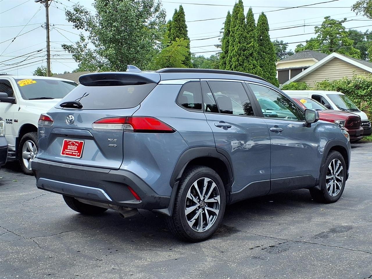 Toyota Corolla Cross XLE 4WD (Natl) 2022