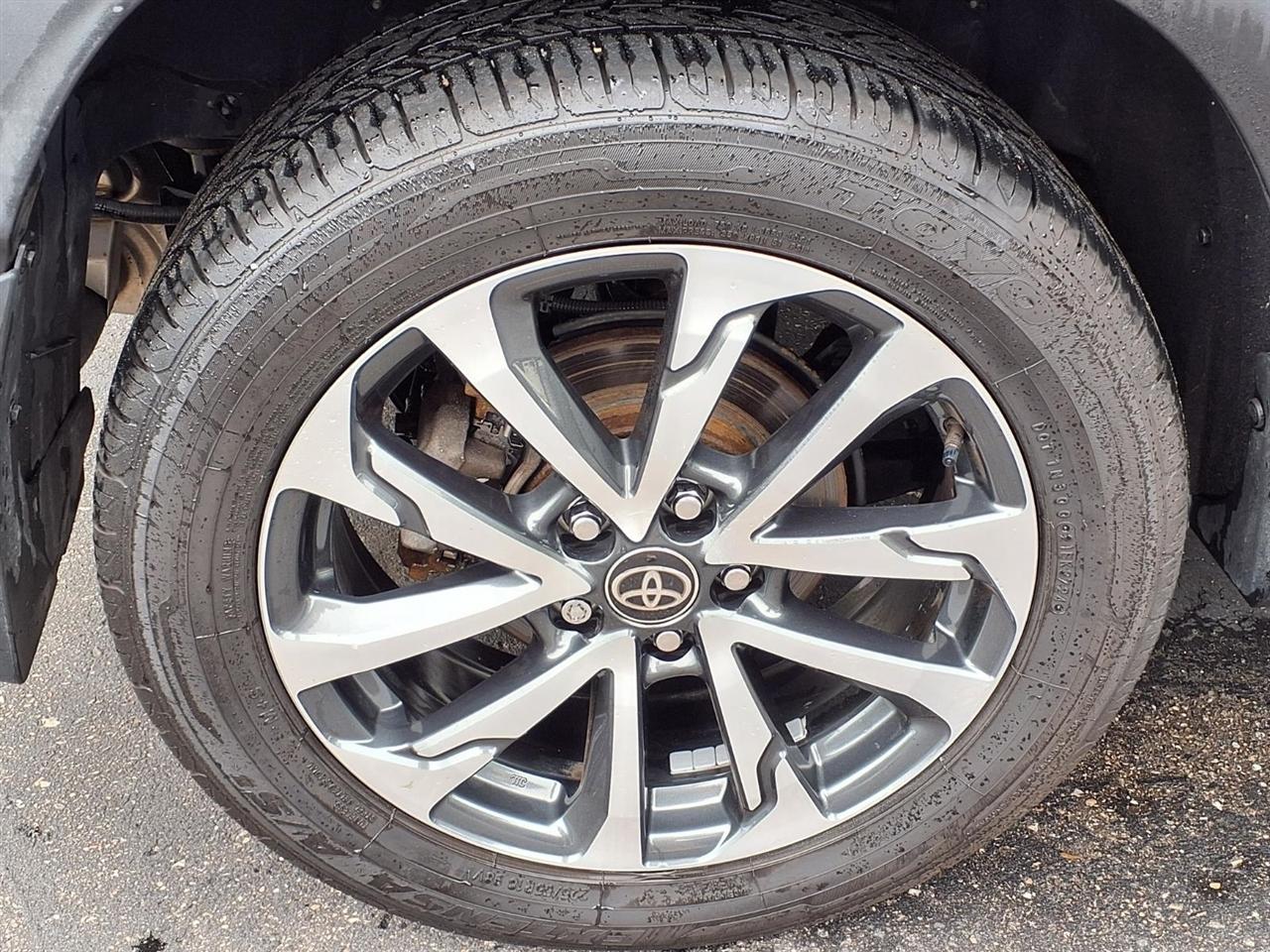 Toyota Corolla Cross XLE 4WD (Natl) 2022