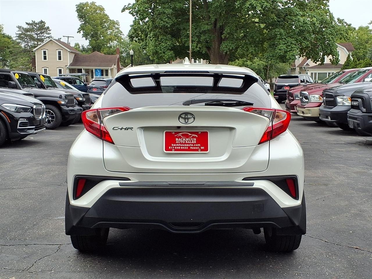 Toyota C-HR Nightshade FWD (Natl) 2021