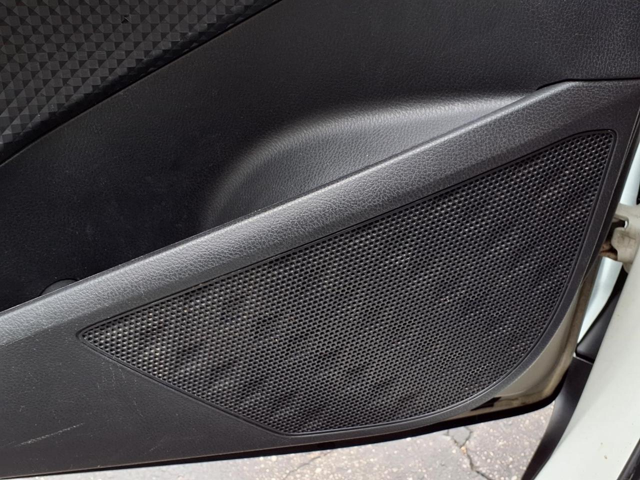 Toyota C-HR Nightshade FWD (Natl) 2021