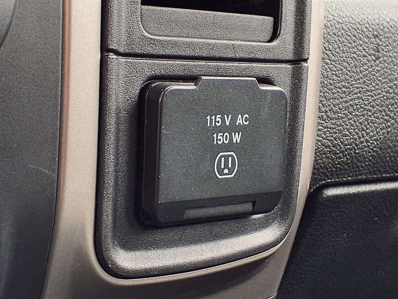 RAM 1500 Classic Warlock 4x4 Crew Cab 5'7" Box 2019