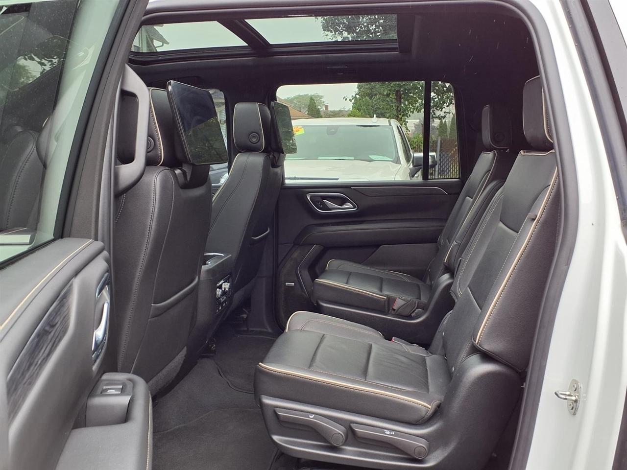 GMC Yukon XL 4WD 4dr SLT 2023