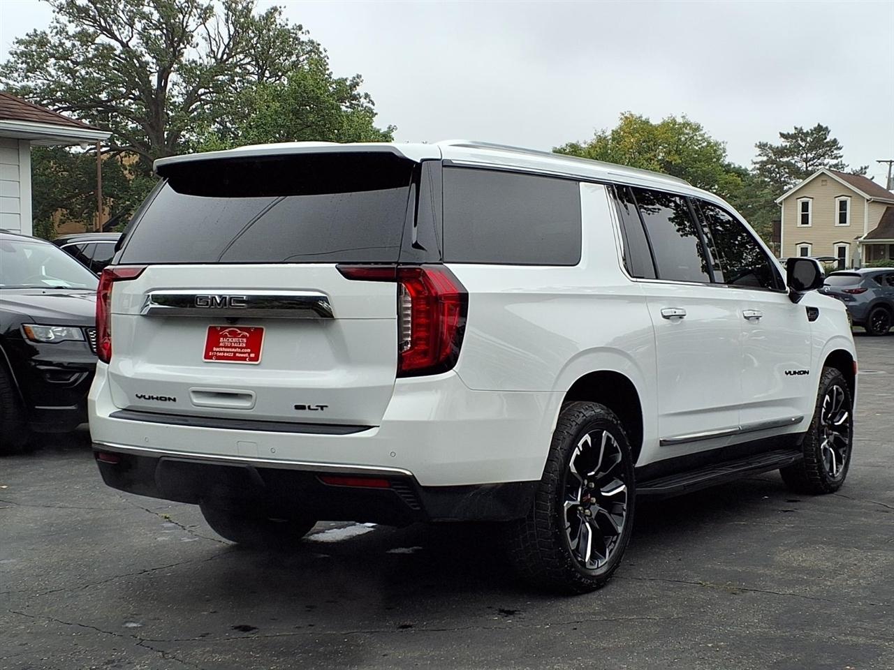GMC Yukon XL 4WD 4dr SLT 2023