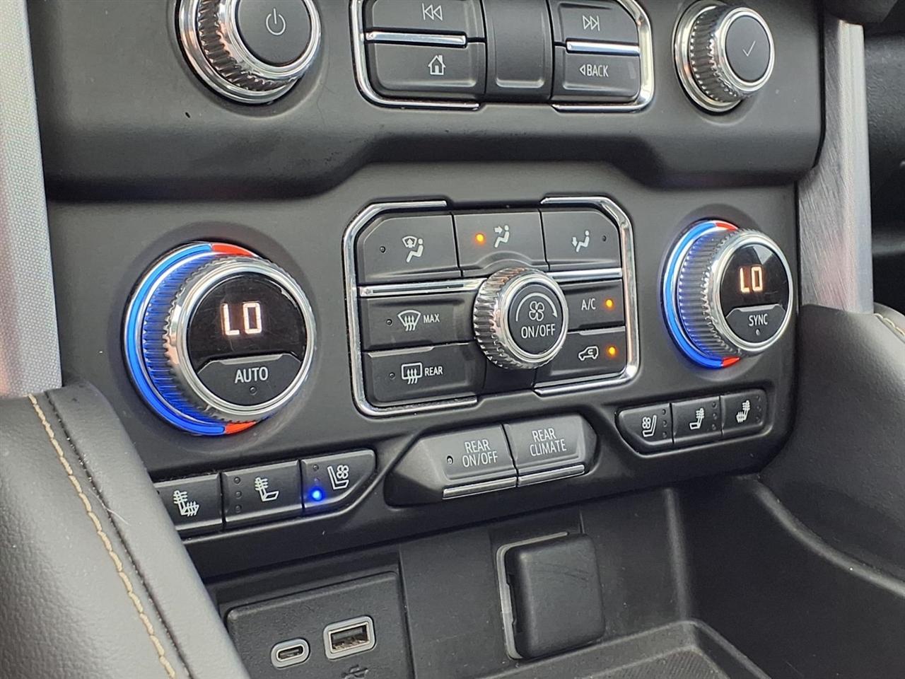 GMC Yukon XL 4WD 4dr SLT 2023