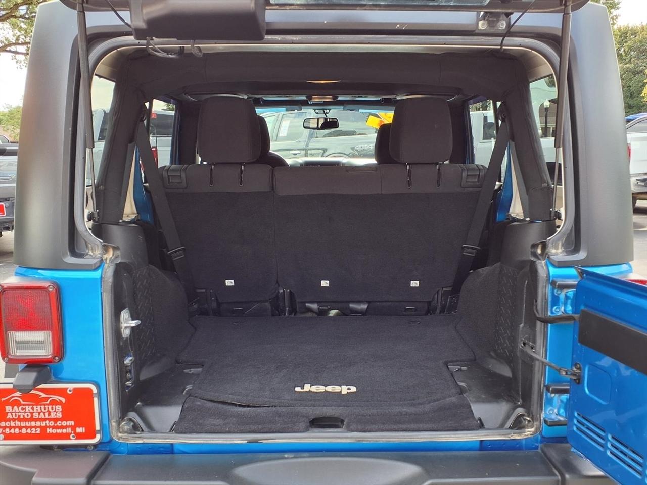 Jeep Wrangler Unlimited 4WD 4dr Sport 2015