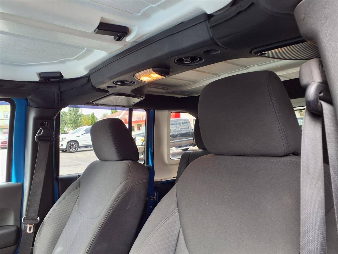 Jeep Wrangler Unlimited 4WD 4dr Sport 2015