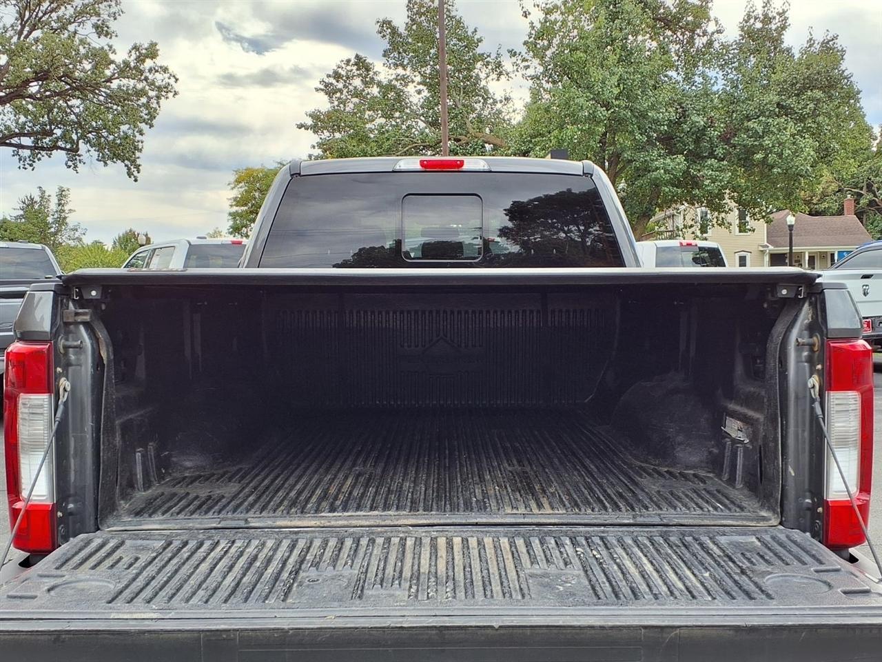 Ford Super Duty F-250 SRW King Ranch 4WD Crew Cab 8' Box 2019