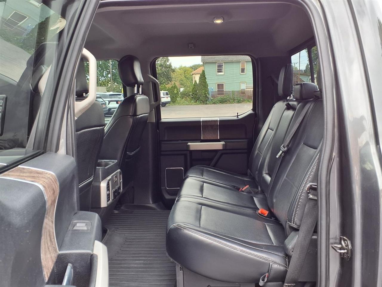 Ford Super Duty F-250 SRW King Ranch 4WD Crew Cab 8' Box 2019
