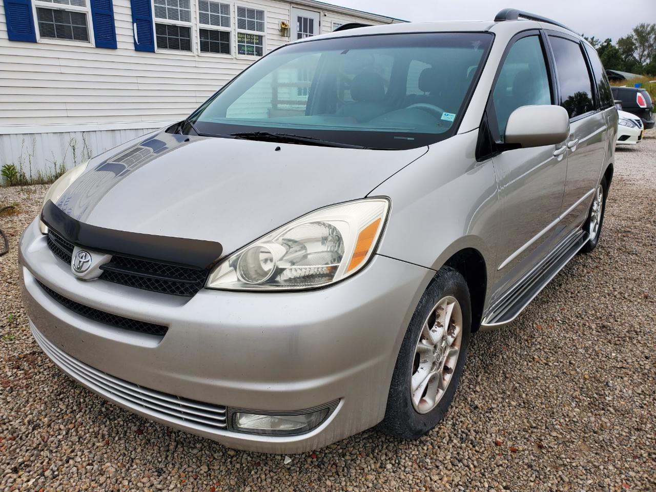 Toyota sienna xle
