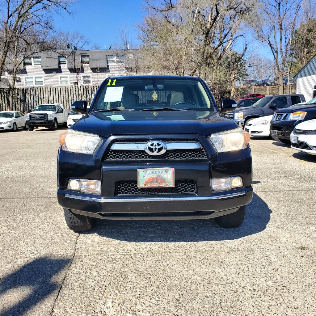 Toyota 4Runner SR5 4WD 2011 Toyota 4Runner SR5 4WD 2011