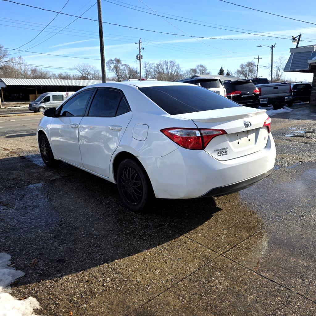 Toyota Corolla  2015