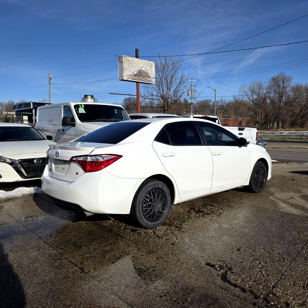 Toyota Corolla  2015