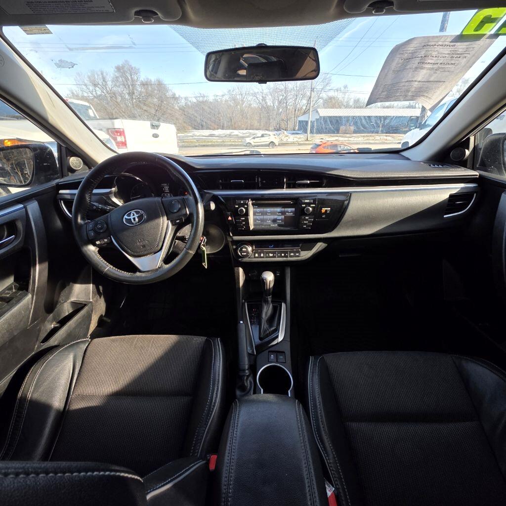 Toyota Corolla  2015