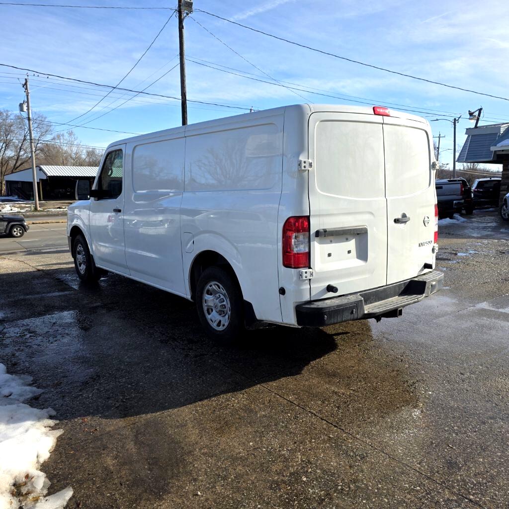 Nissan NV Cargo 2500 HD S V6 2018