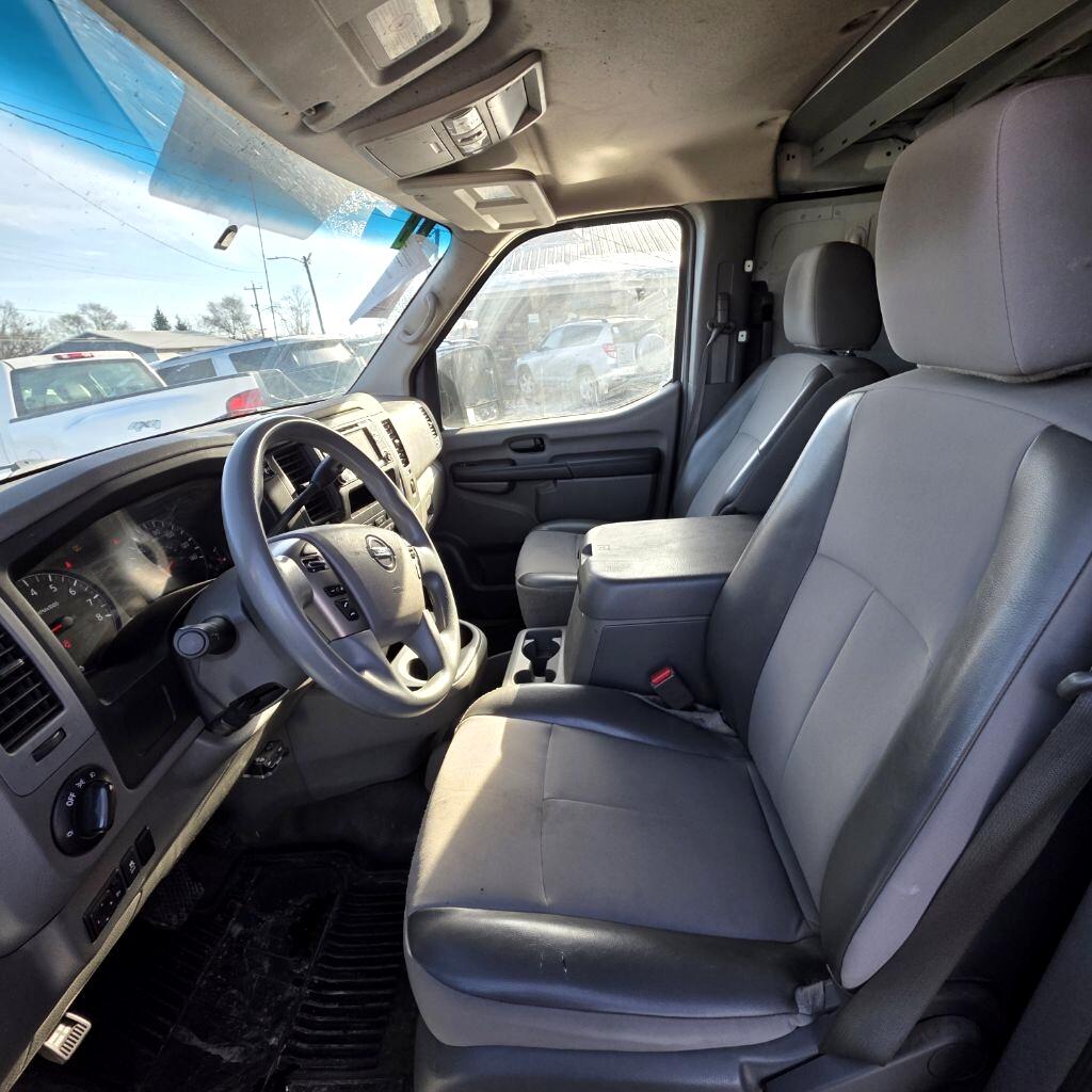 Nissan NV Cargo 2500 HD S V6 2018
