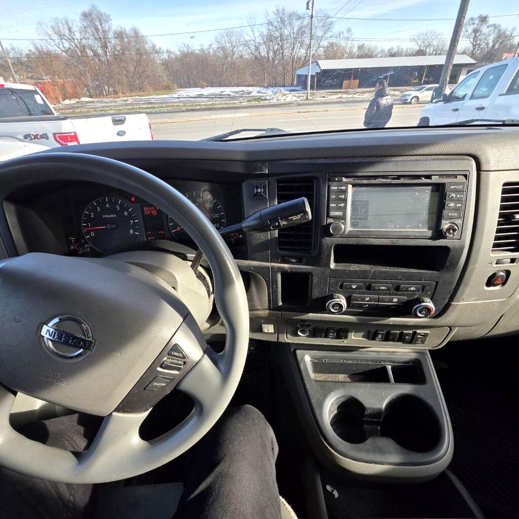 Nissan NV Cargo 2500 HD S V6 2018