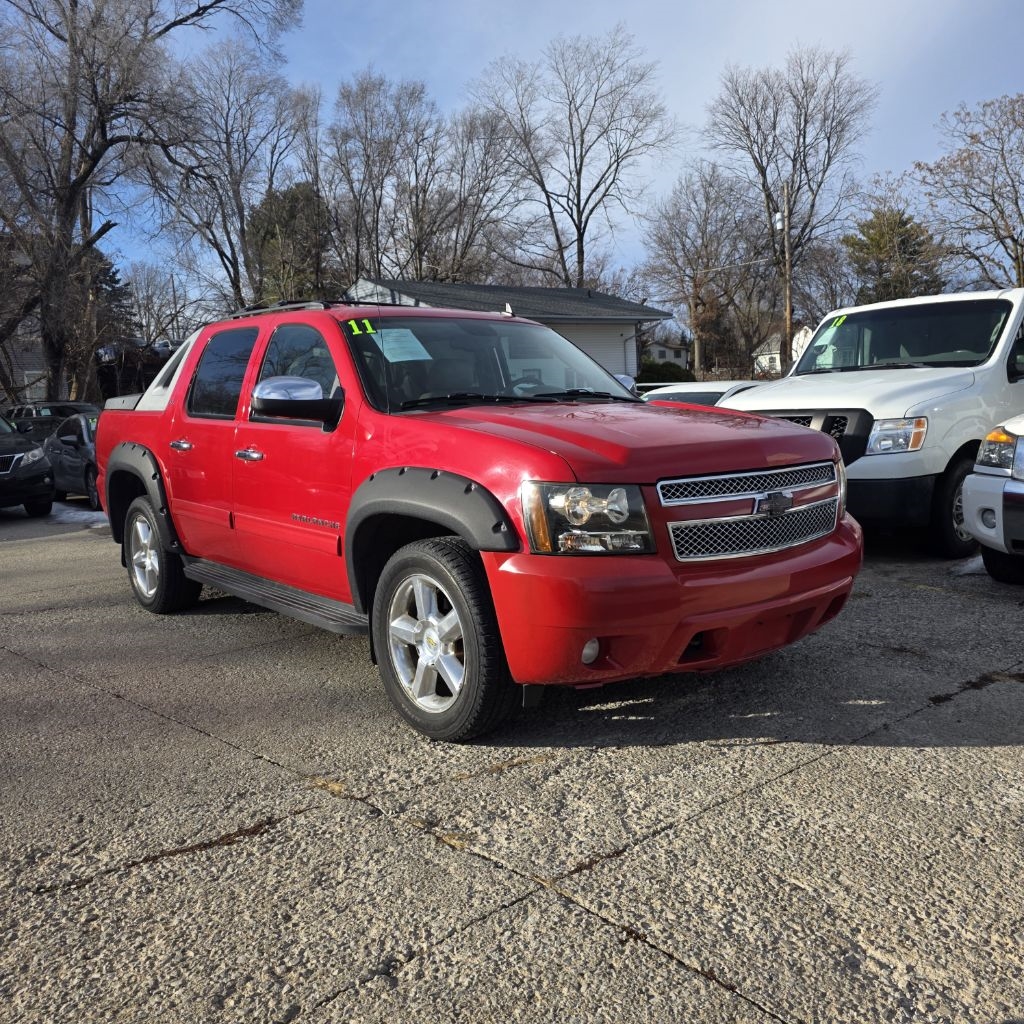 Chevrolet Avalanche LT 4WD 2011