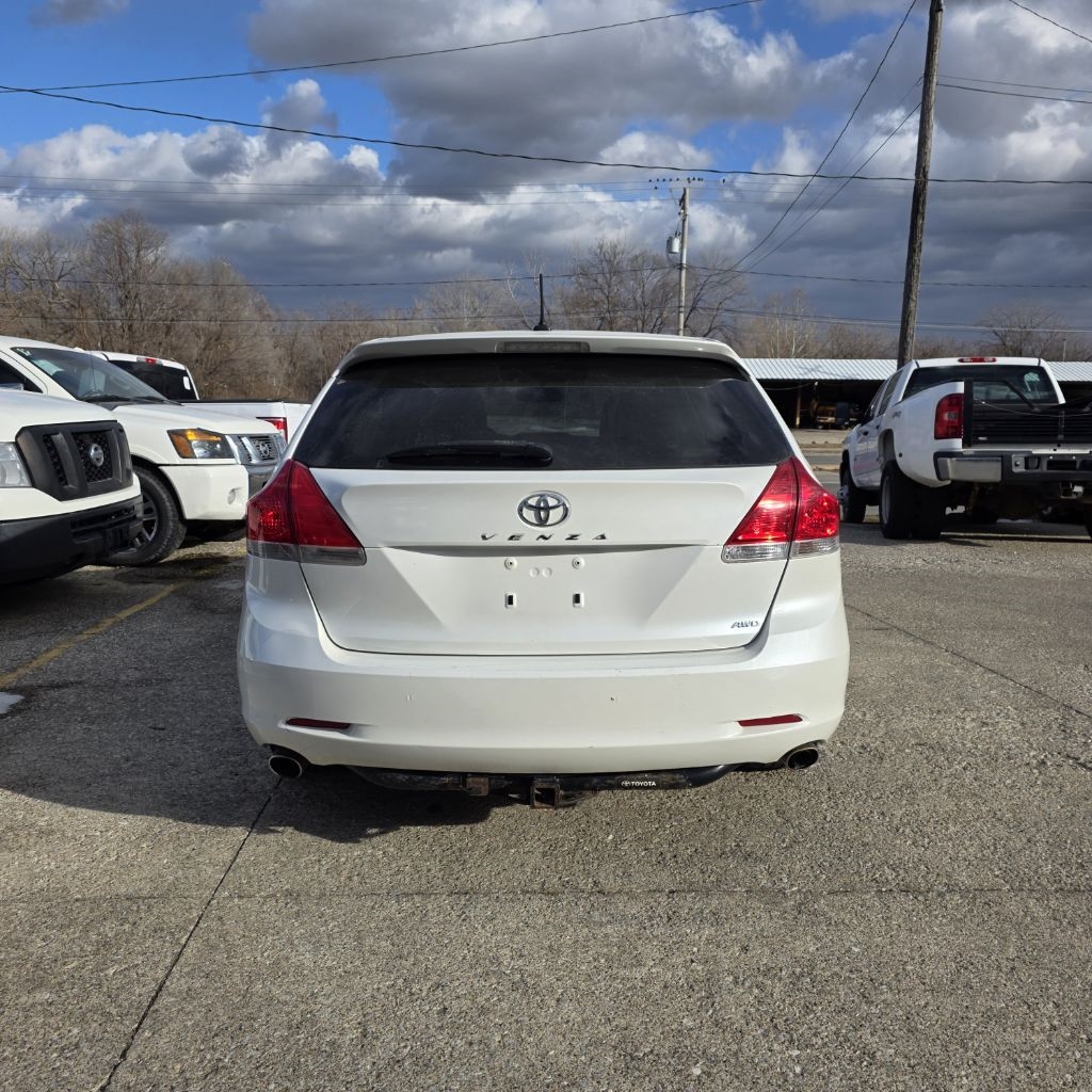 Toyota Venza AWD V6 2011