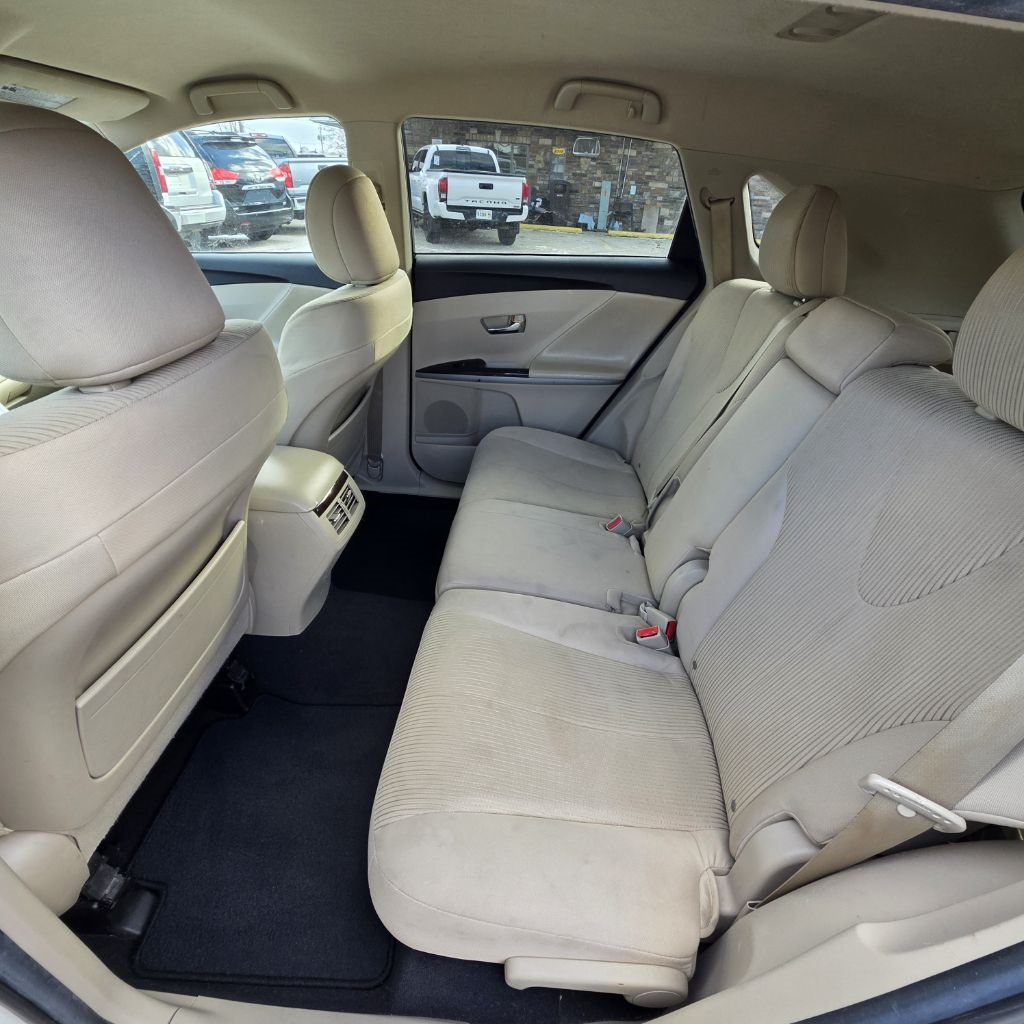 Toyota Venza AWD V6 2011