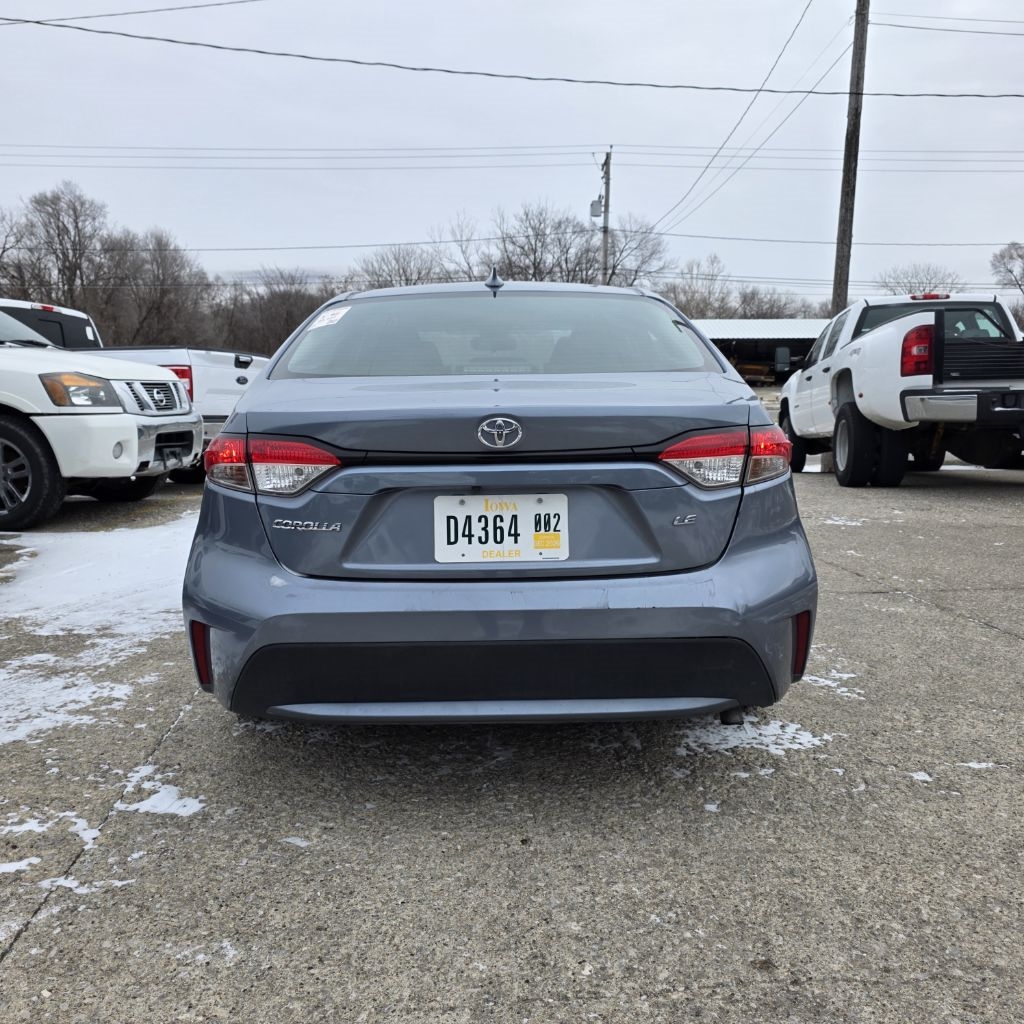 Toyota Corolla LE 2022