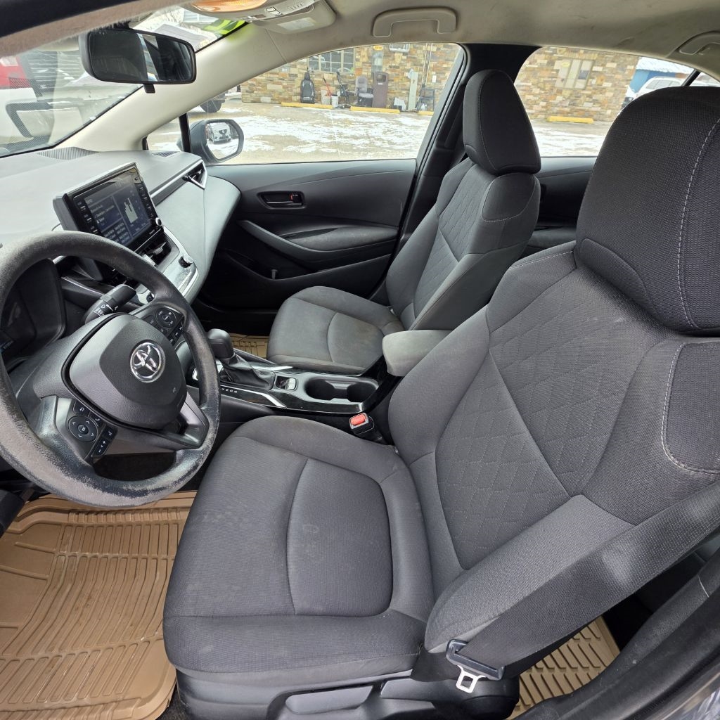 Toyota Corolla LE 2022