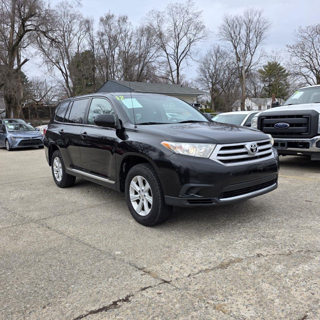 Toyota Highlander Base 4WD 2012