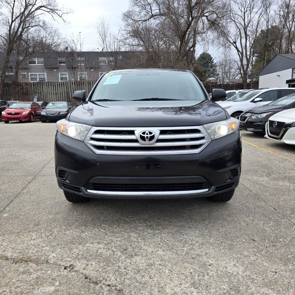 Toyota Highlander Base 4WD 2012