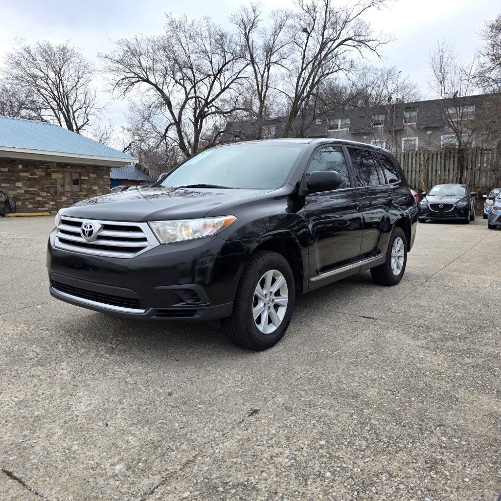 Toyota Highlander Base 4WD 2012