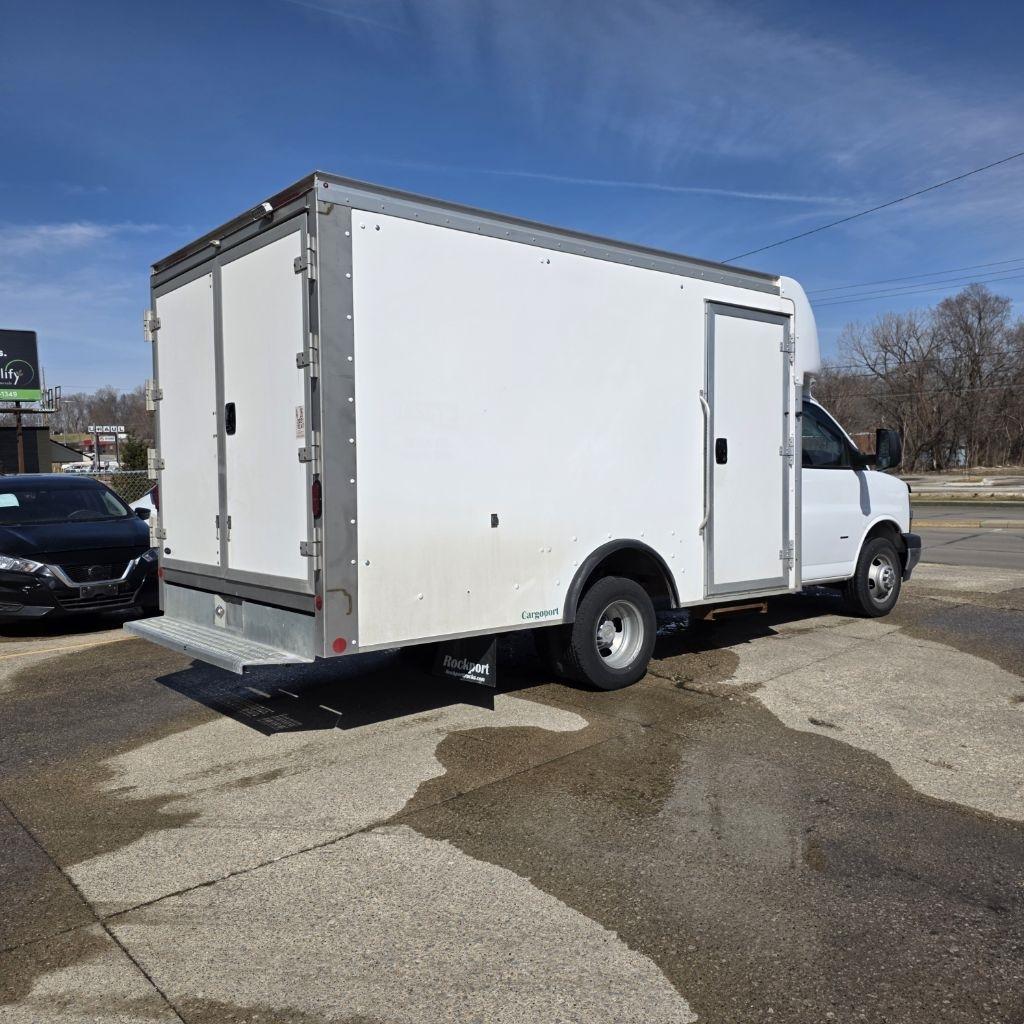 Chevrolet Express G3500 139" 2021