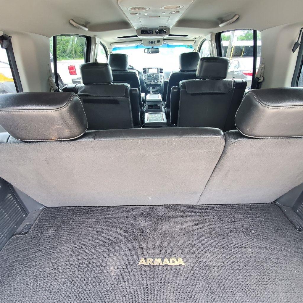 Nissan Armada Platinum 4WD 2010