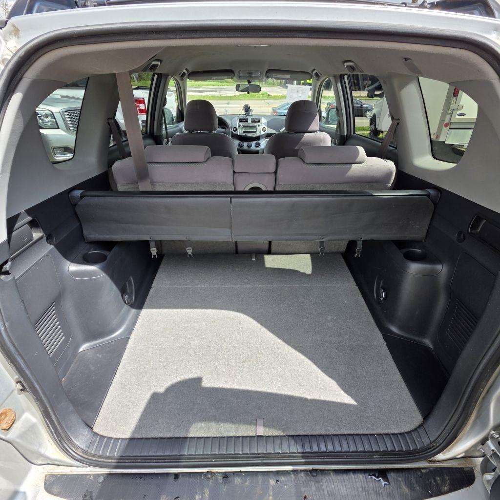 Toyota RAV4 Base I4 4WD 2007