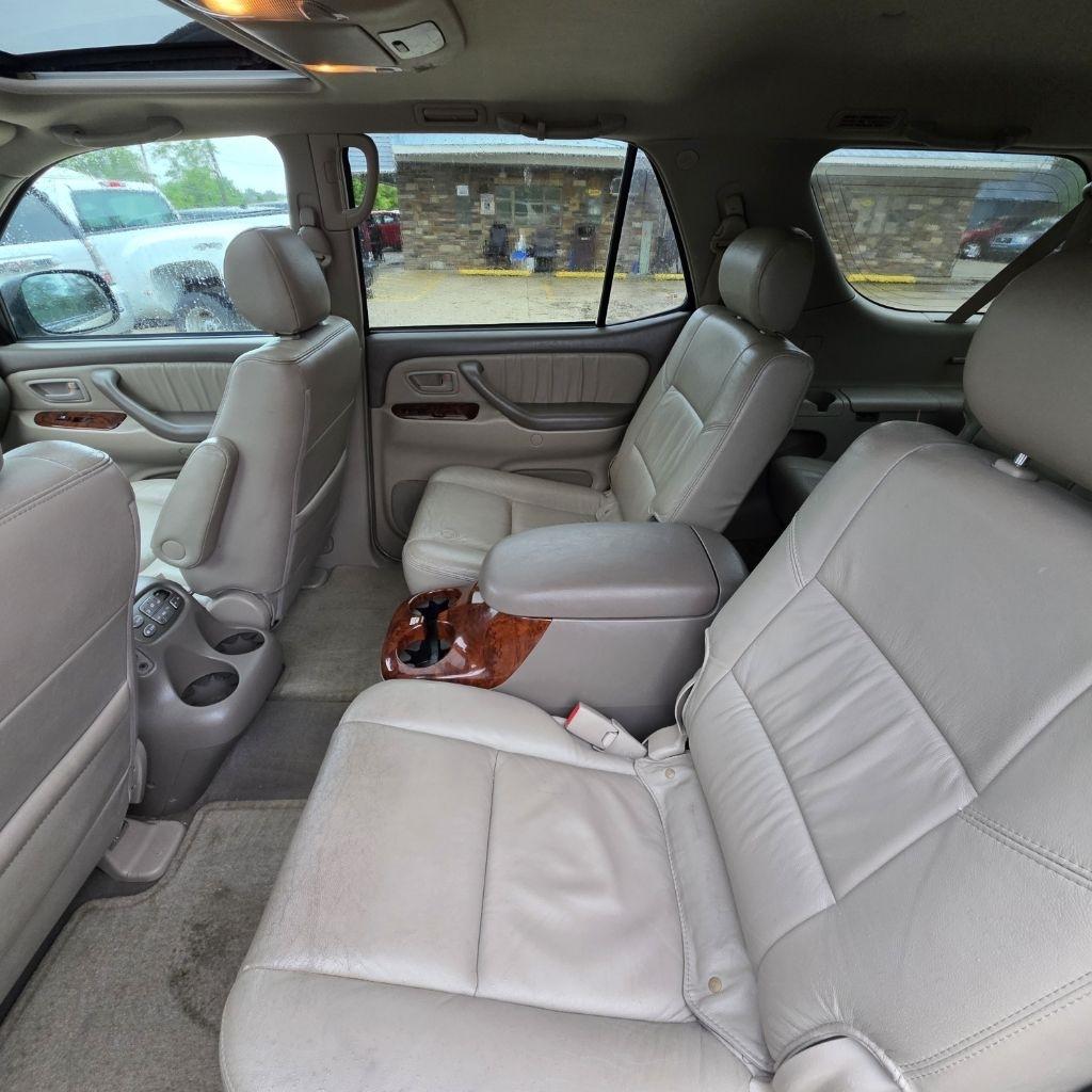 Toyota Sequoia Limited 4WD 2006