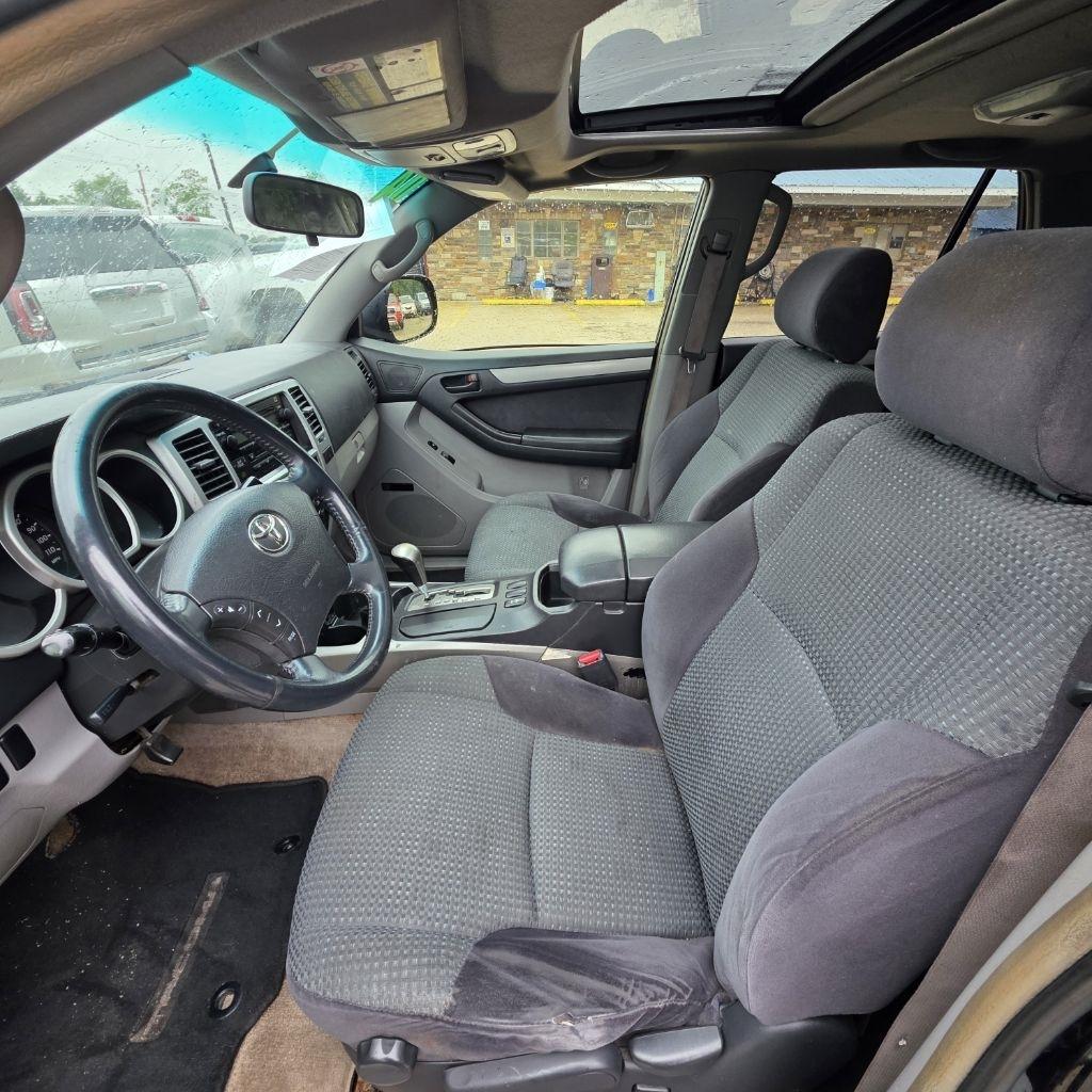 Toyota 4Runner SR5 4WD 2004