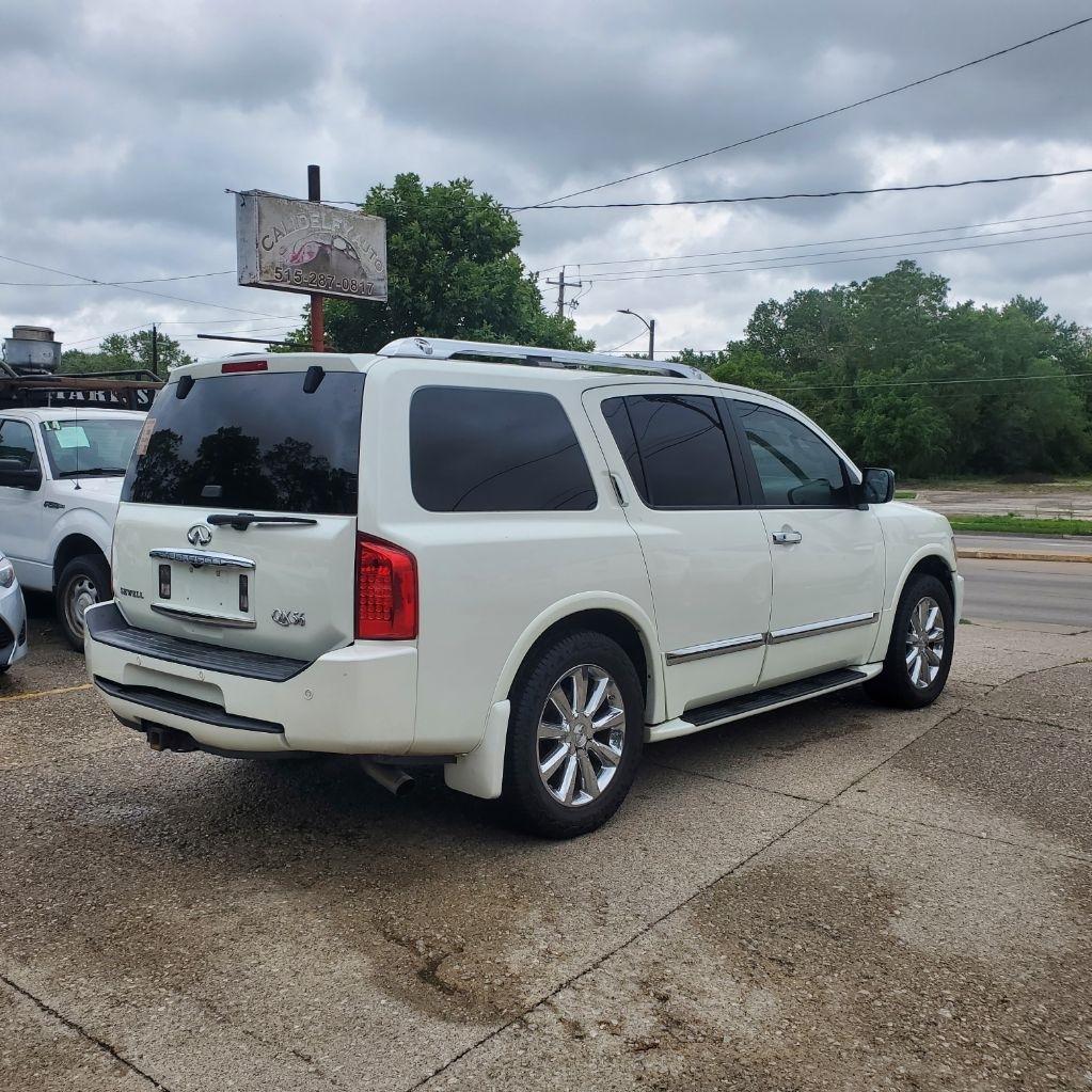 Infiniti QX56 AWD 2010