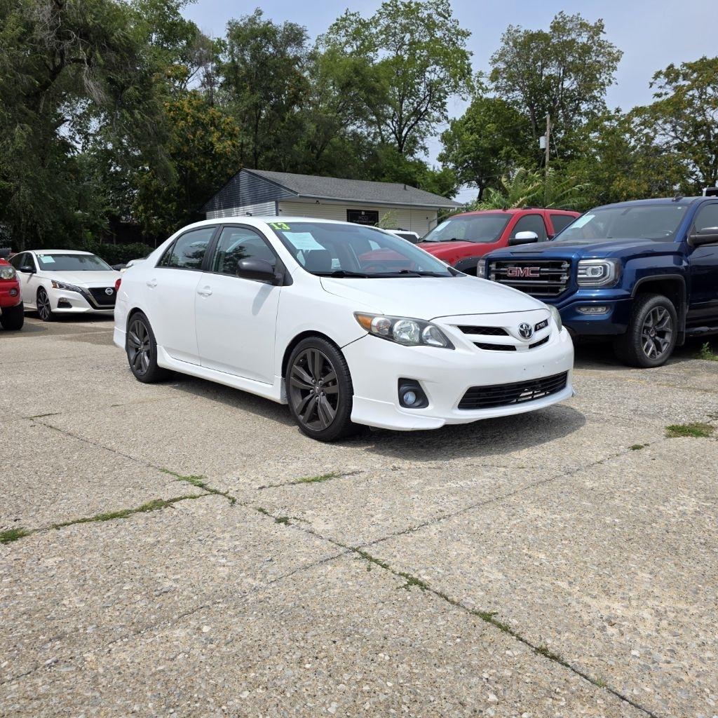2013 Toyota Corolla S 4D Sedan