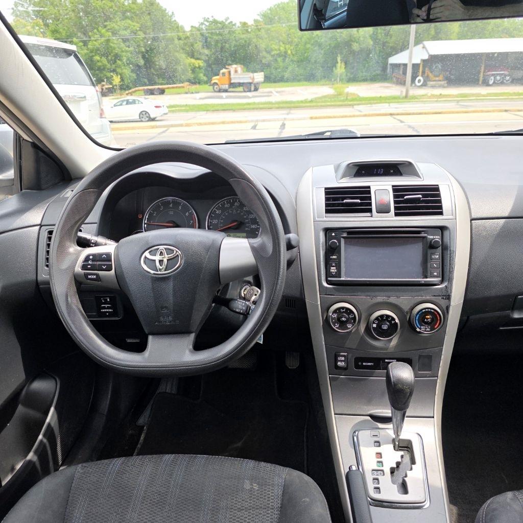 Toyota Corolla S 4D Sedan 2013