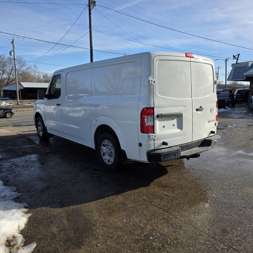 Nissan NV Cargo 2500 HD S V6 2018