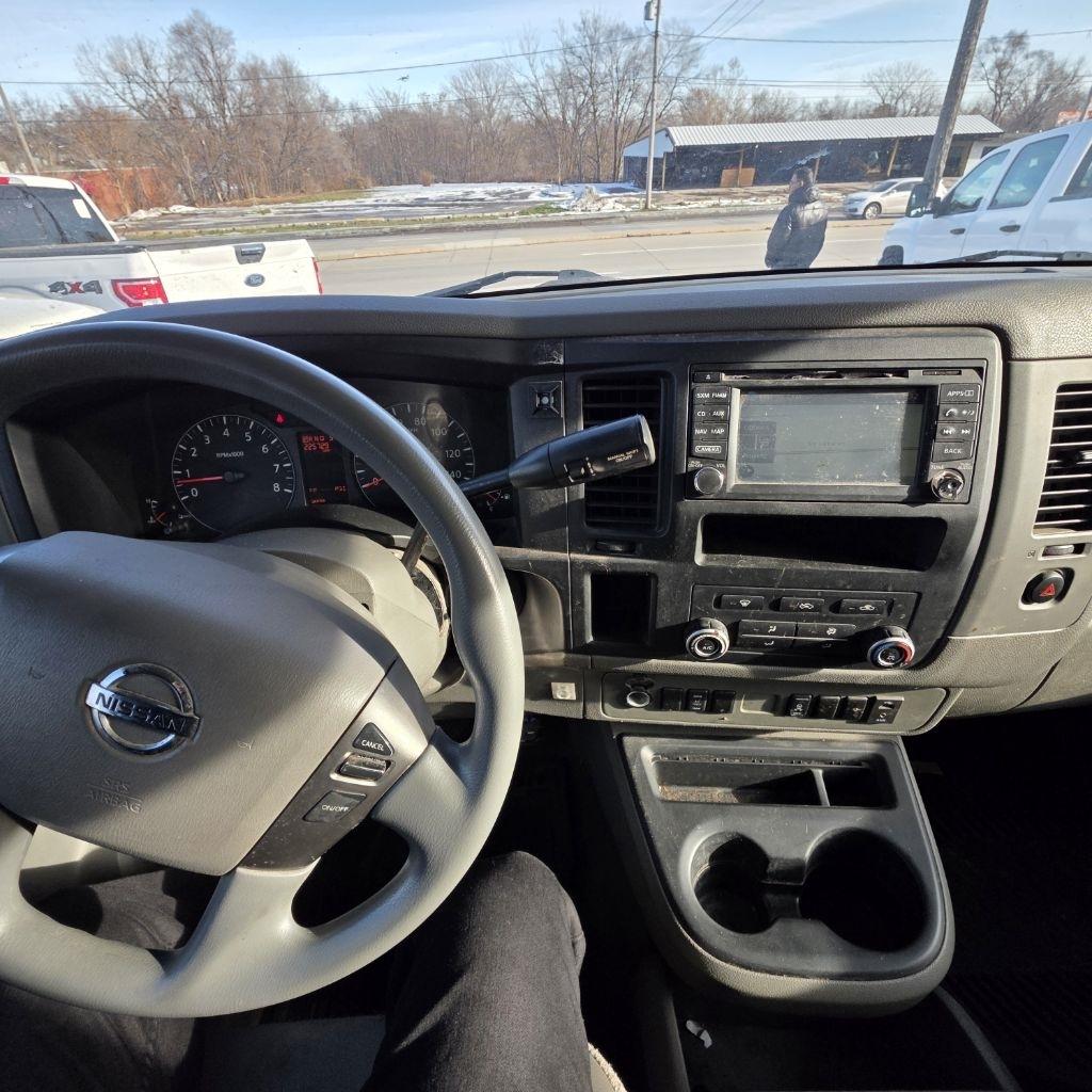 Nissan NV Cargo 2500 HD S V6 2018