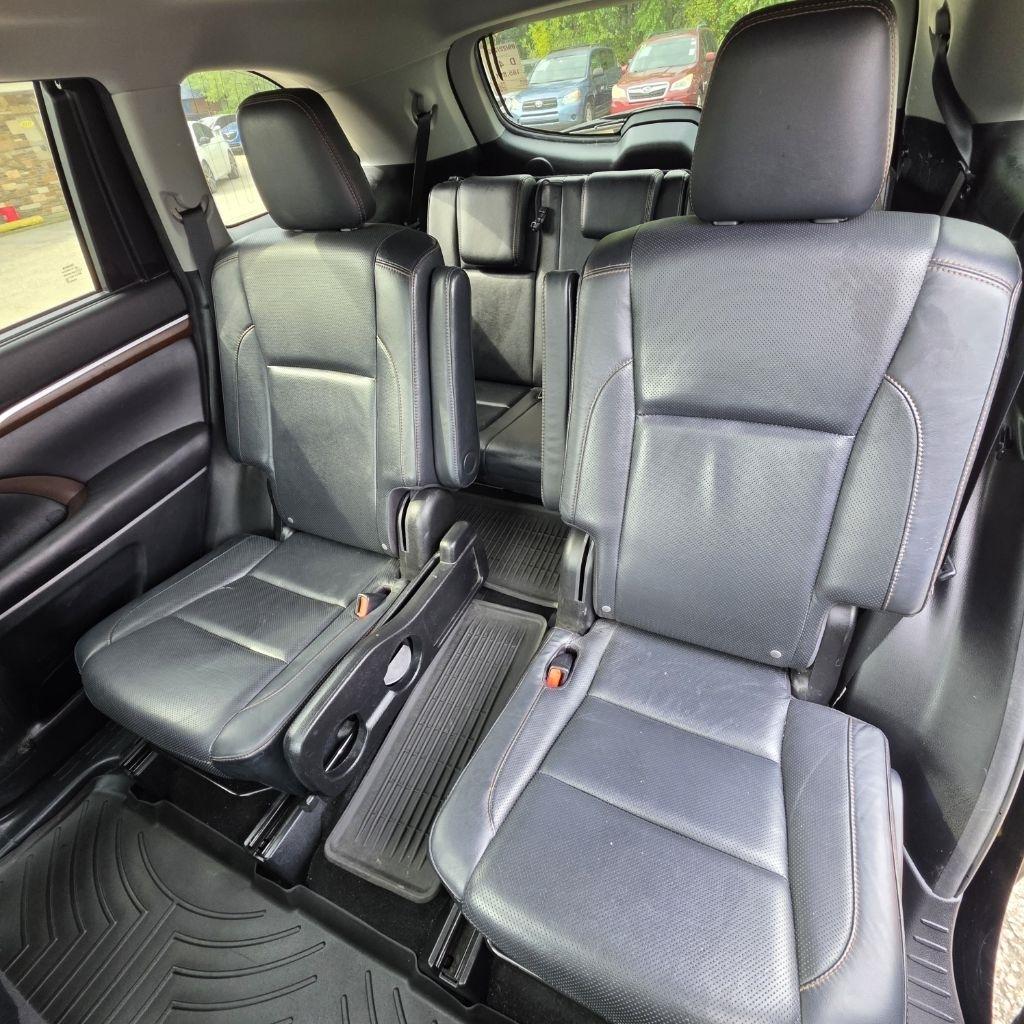 Toyota Highlander Limited AWD V6 2016