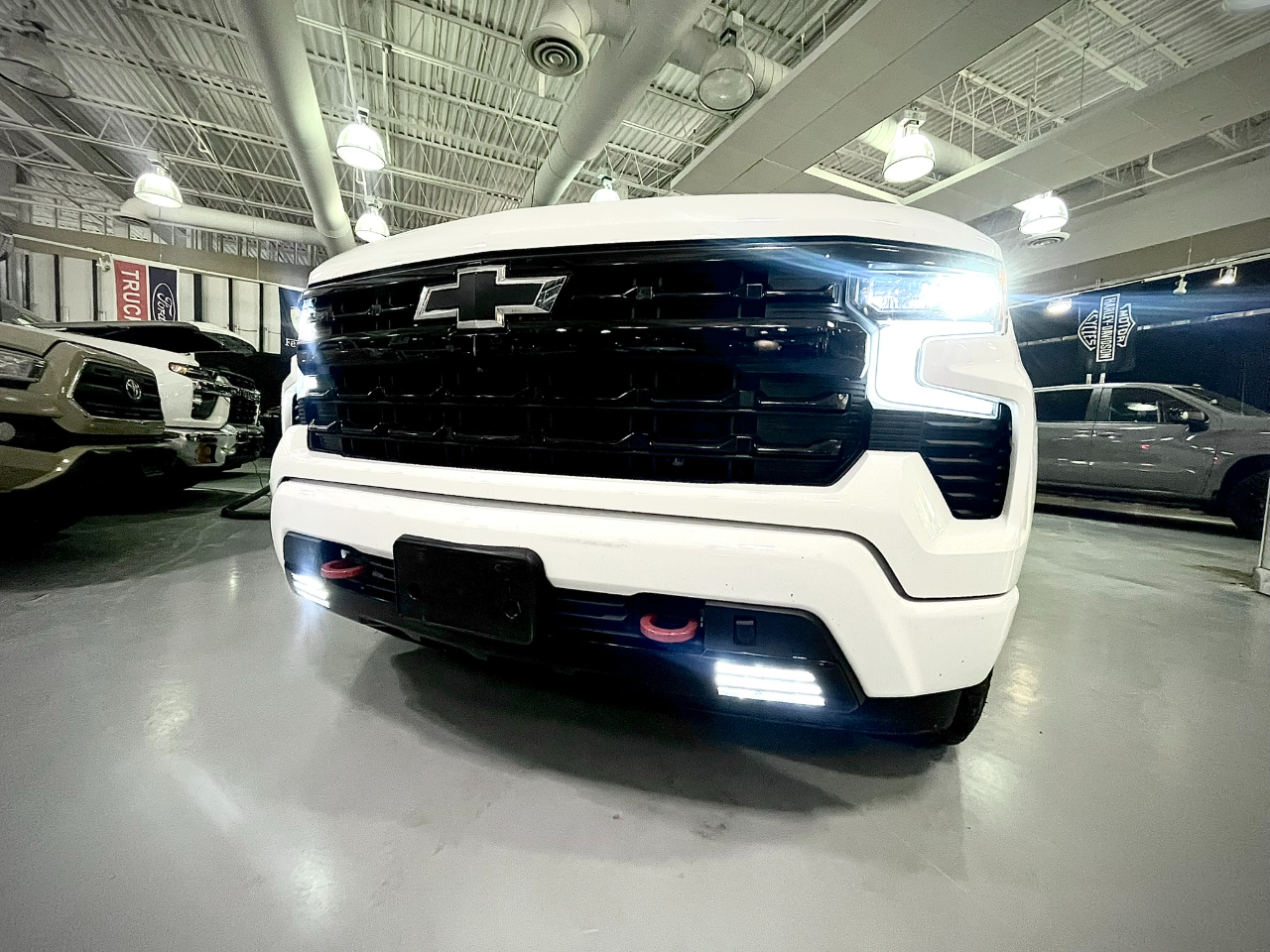 Chevrolet Silverado 1500 RST Crew Cab 4WD 2022 Chevrolet Silverado 1500 RST Crew Cab 4WD 2022